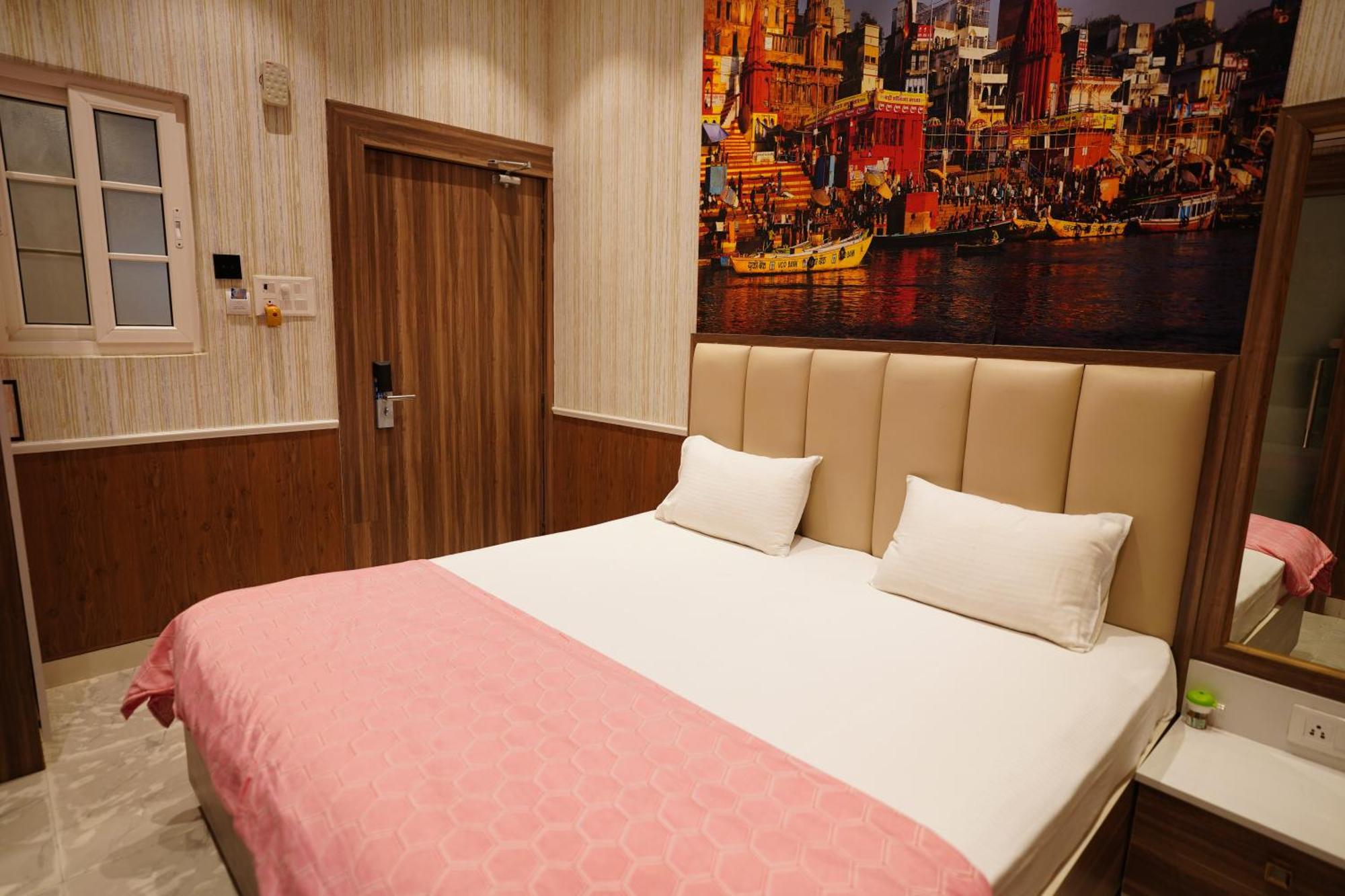 Hotel Ambassador Palace - Varanasi — Photos 3